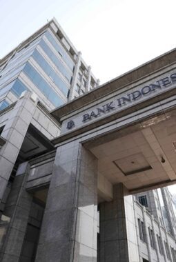 Kasus Korupsi Dana CSR BI, Pegawai dan Politikus Kembali Diperiksa KPK