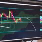 Grafik pergerakan harga aset kripto yang kompleks, mencerminkan dinamika pasar digital yang membutuhkan analisis cermat untuk pengambilan keputusan investasi. Data pada grafik ini menunjukkan volatilitas dan tren yang menjadi fokus para investor dan analis pasar.