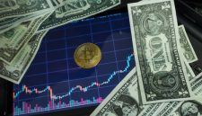 Grafik yang menunjukkan pertumbuhan aset kripto di layar digital, melambangkan potensi investasi dan volatilitas pasar yang membutuhkan pemahaman mendalam. Ilustrasi ini merepresentasikan bagaimana teknologi blockchain terus mendorong inovasi dalam dunia keuangan digital.