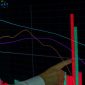 Grafik harga mata uang kripto yang berfluktuasi tajam di layar ponsel menggambarkan tingginya risiko dan ketidakpastian dalam investasi aset digital. Investor perlu memahami dinamika pasar ini agar tidak terjebak dalam kerugian finansial yang besar.